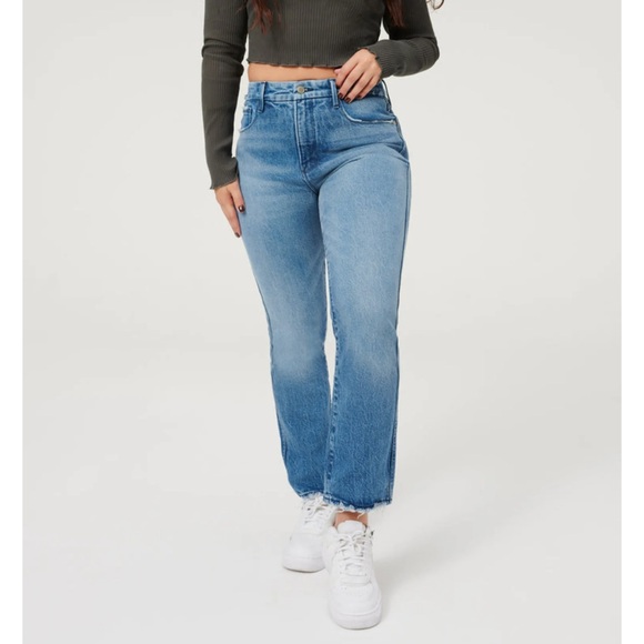 Good American Good Curve High Waist Straight Leg Jeans - Picture 1 of 8